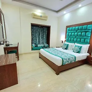 Hotel Siris 18