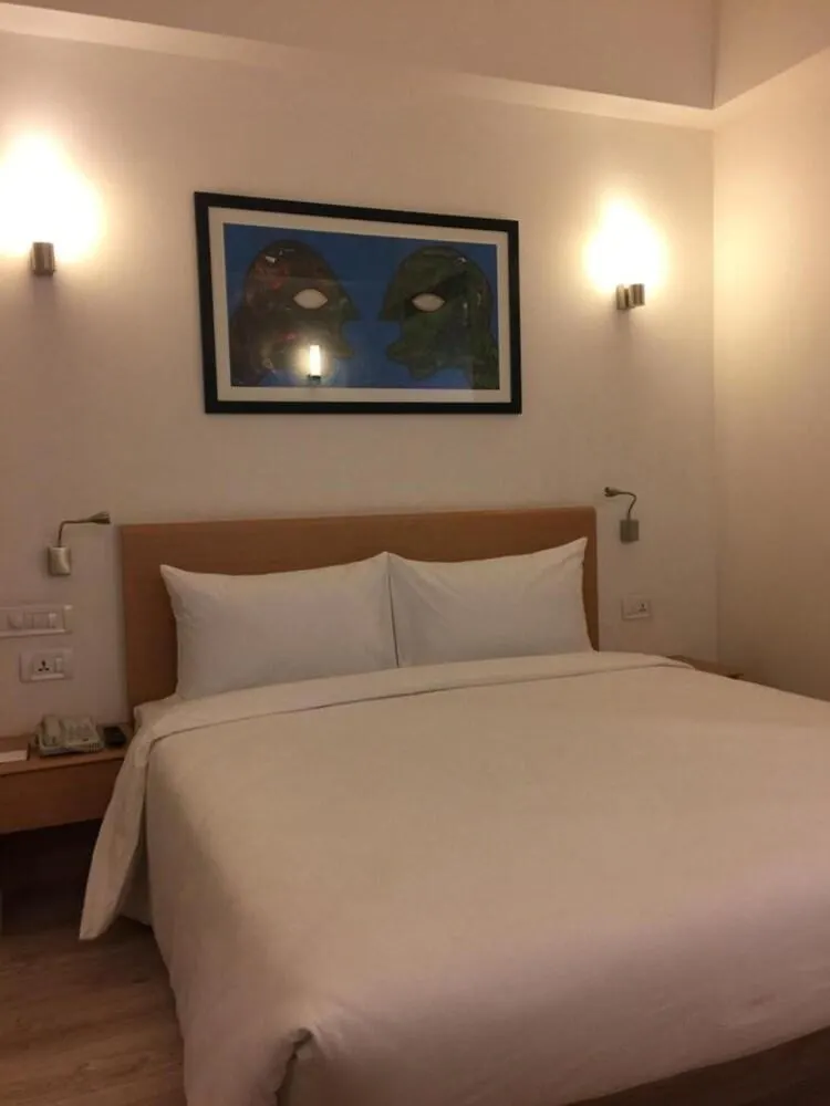 *** Hotel Red Fox By Lemon Tree Hotels, Sector 60, Gurugram Gurgáon Indie