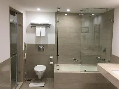 Red Fox By Lemon Tree Hotels, Sector 60, Gurugram Gurgáon 3*,  Indie
