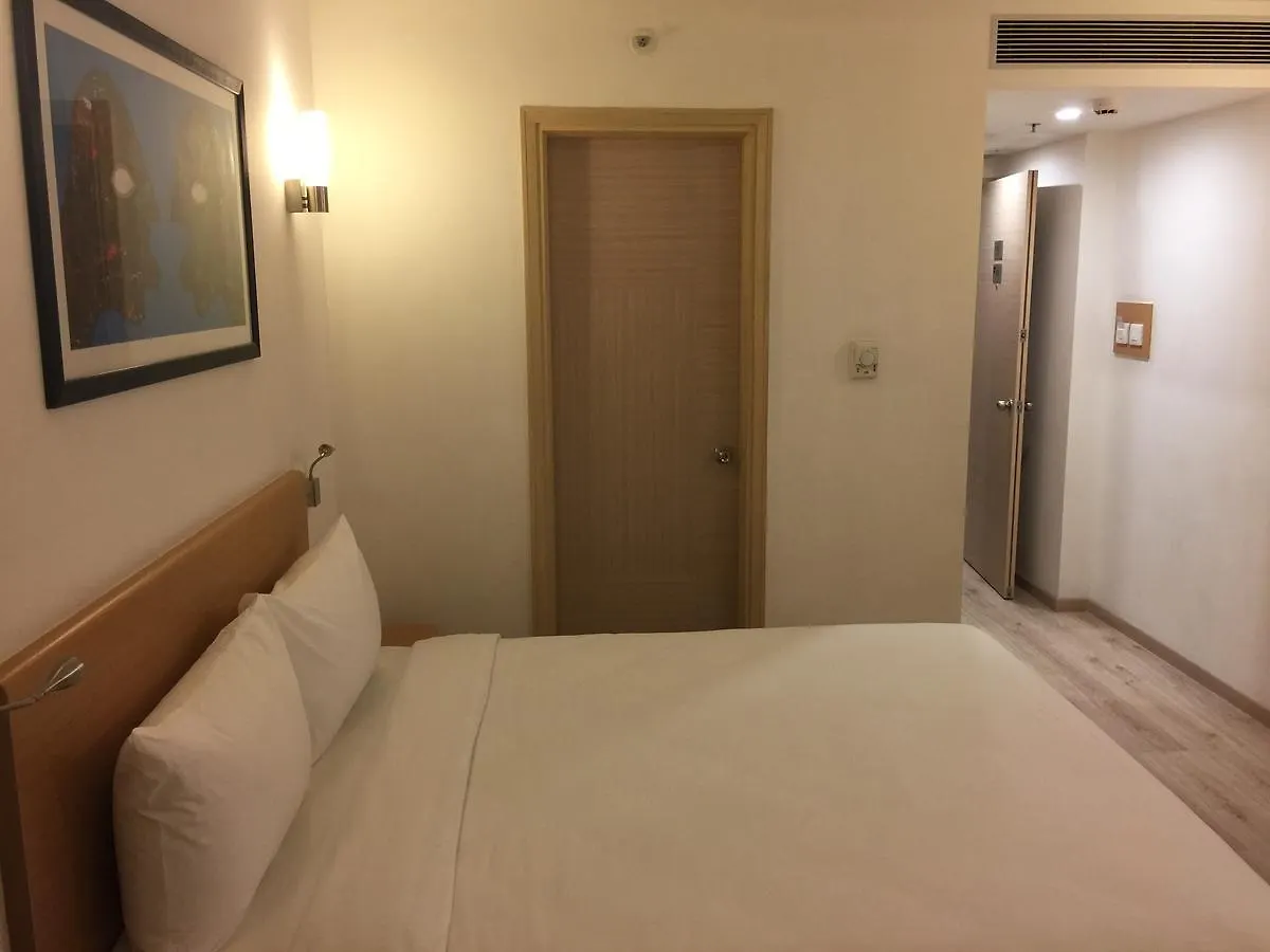 Red Fox By Lemon Tree Hotels, Sector 60, Gurugram Gurgáon 3*,