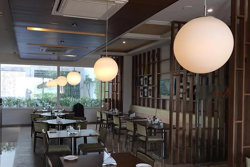 Red Fox By Lemon Tree Hotels, Sector 60, Gurugram Gurgáon